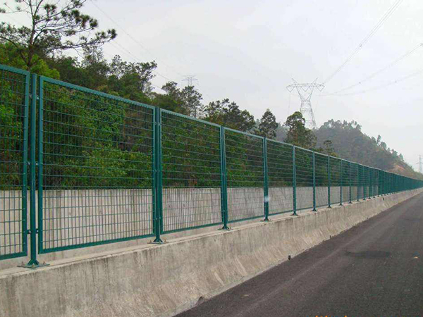 公路護欄網圖片2