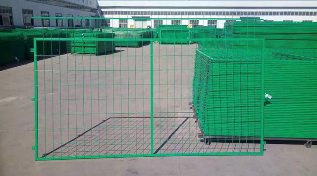 黑龍江高速公路隔離柵安裝完成圖片2